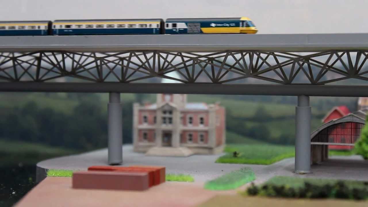 TGauge.co.uk HST BR Inter-city 125 at London festival of Railway Modelling 2012