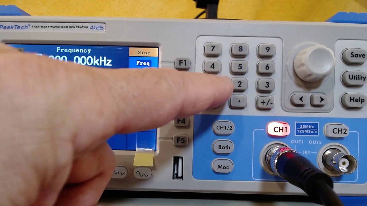 Labor   Funktionsgenerator PeakTech 4125