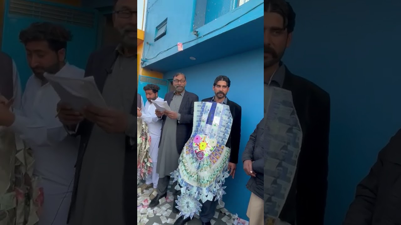 استاد بلال بٹ گوجرانوالہ عرفان صاحب کو شاگرد کرتے ہوئے