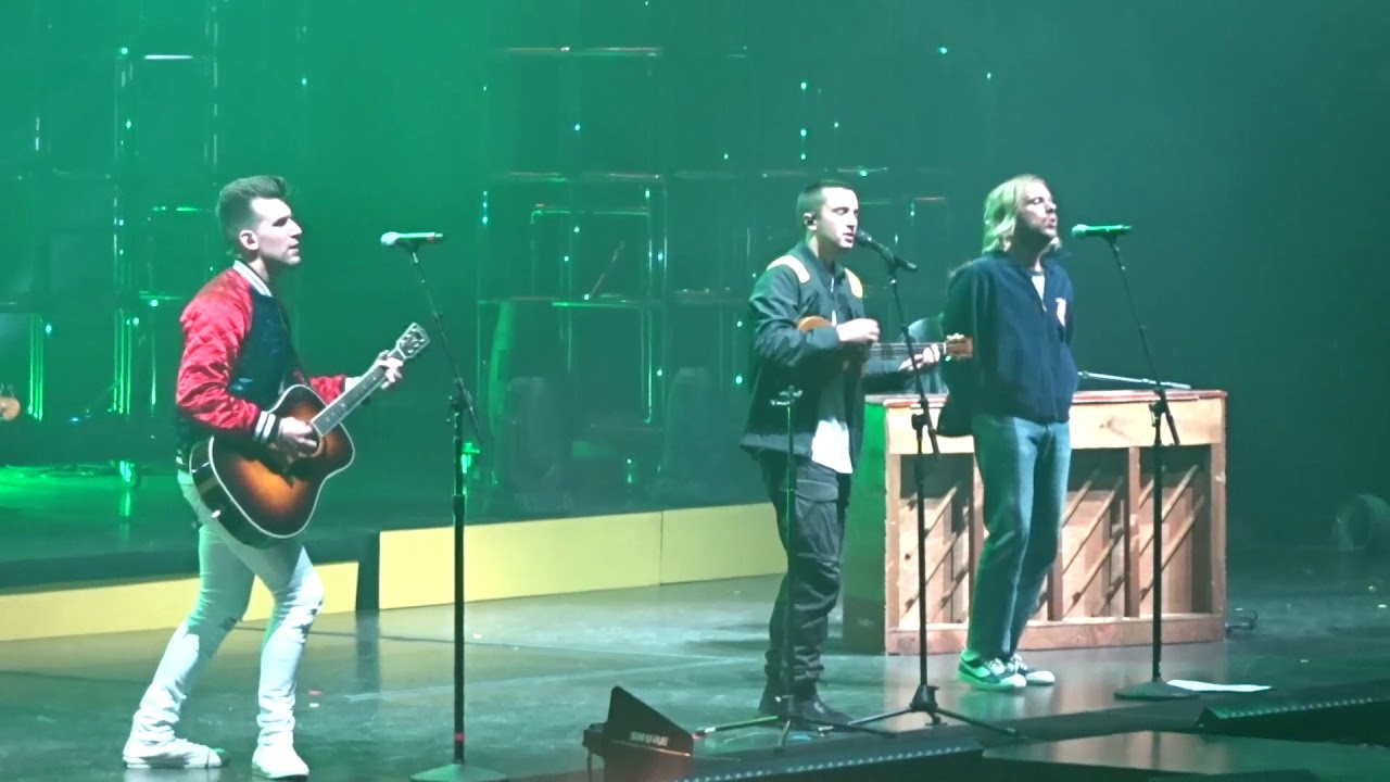 Twenty One Pilots - Iris (Live in Dallas, TX American Airlines Center November 7, 2018)