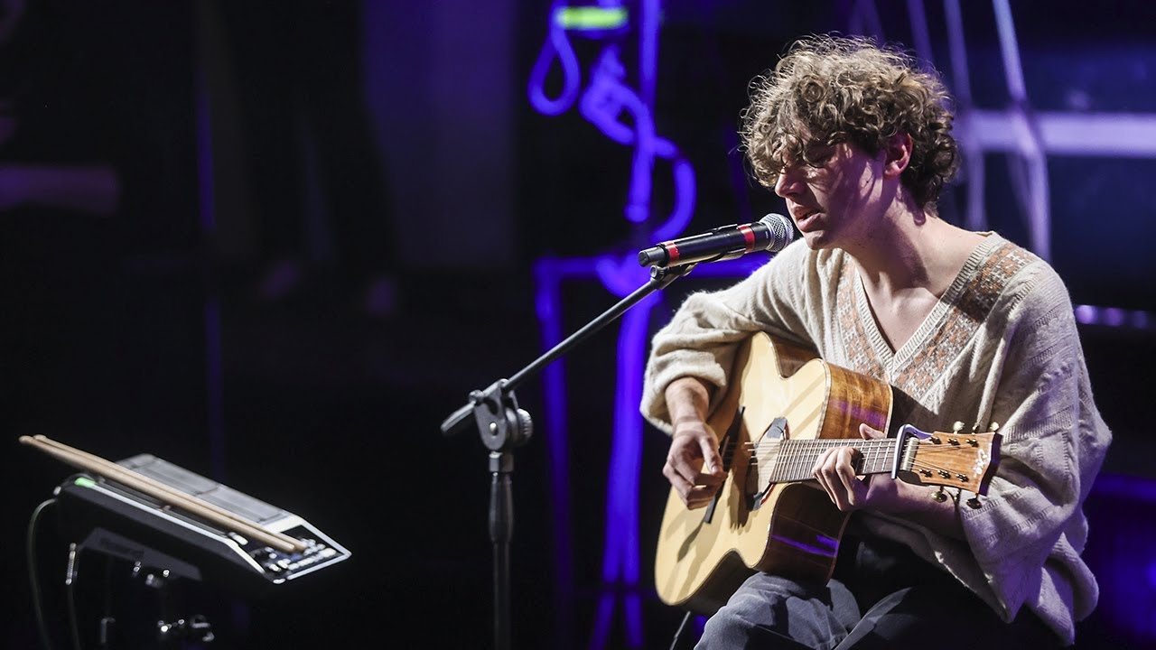 Simone Matteuzzi canta 