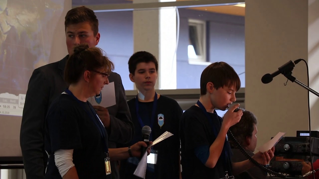 Libo ruft ISS - Funkkontakt zu Alexander Gerst aus dem Liborius Gymnasium Dessau