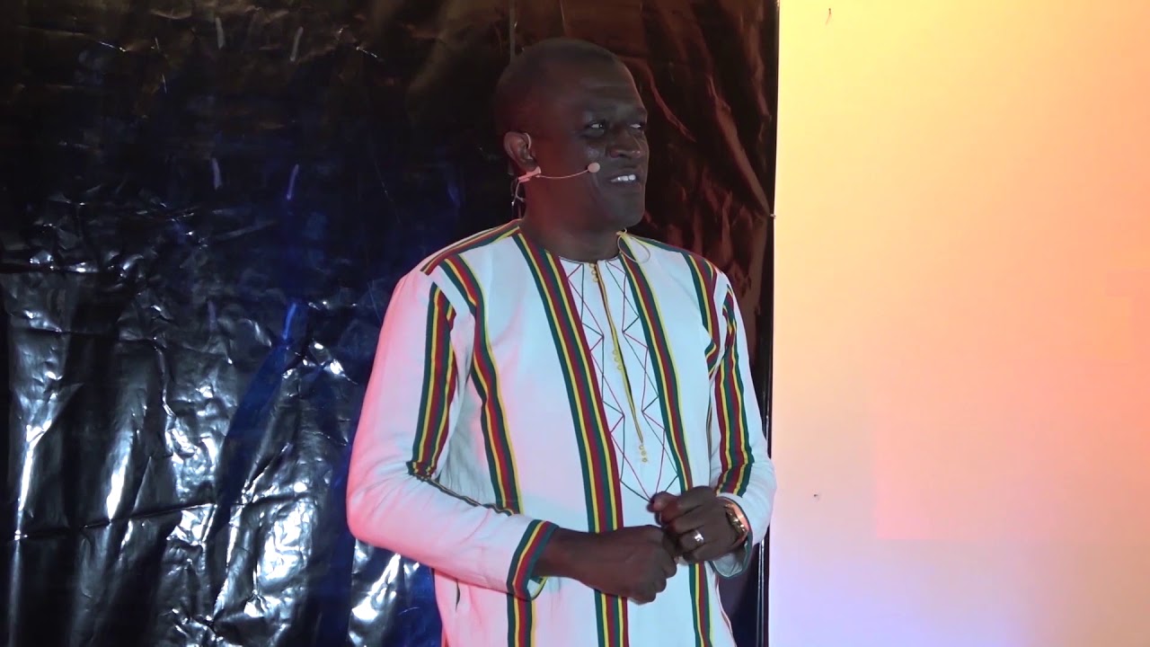 Les Jeunes ne sont pas l'Avenir | Daouda Mounian | TEDxAkpakpa