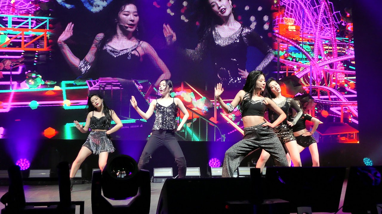 2019.02.07 Redmare Concert in LA - Red Velvet - Rookie (Fancam)
