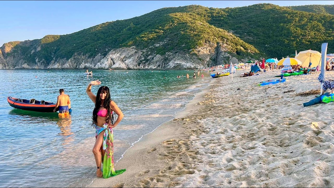 Camping Thalatta Kalamitsi, Greece.