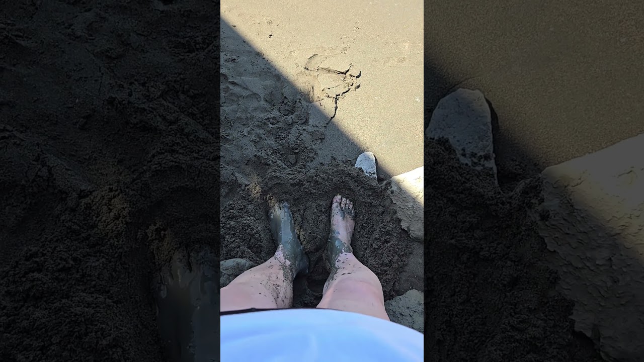 Dirty muddy Barefeet and Legs!!!