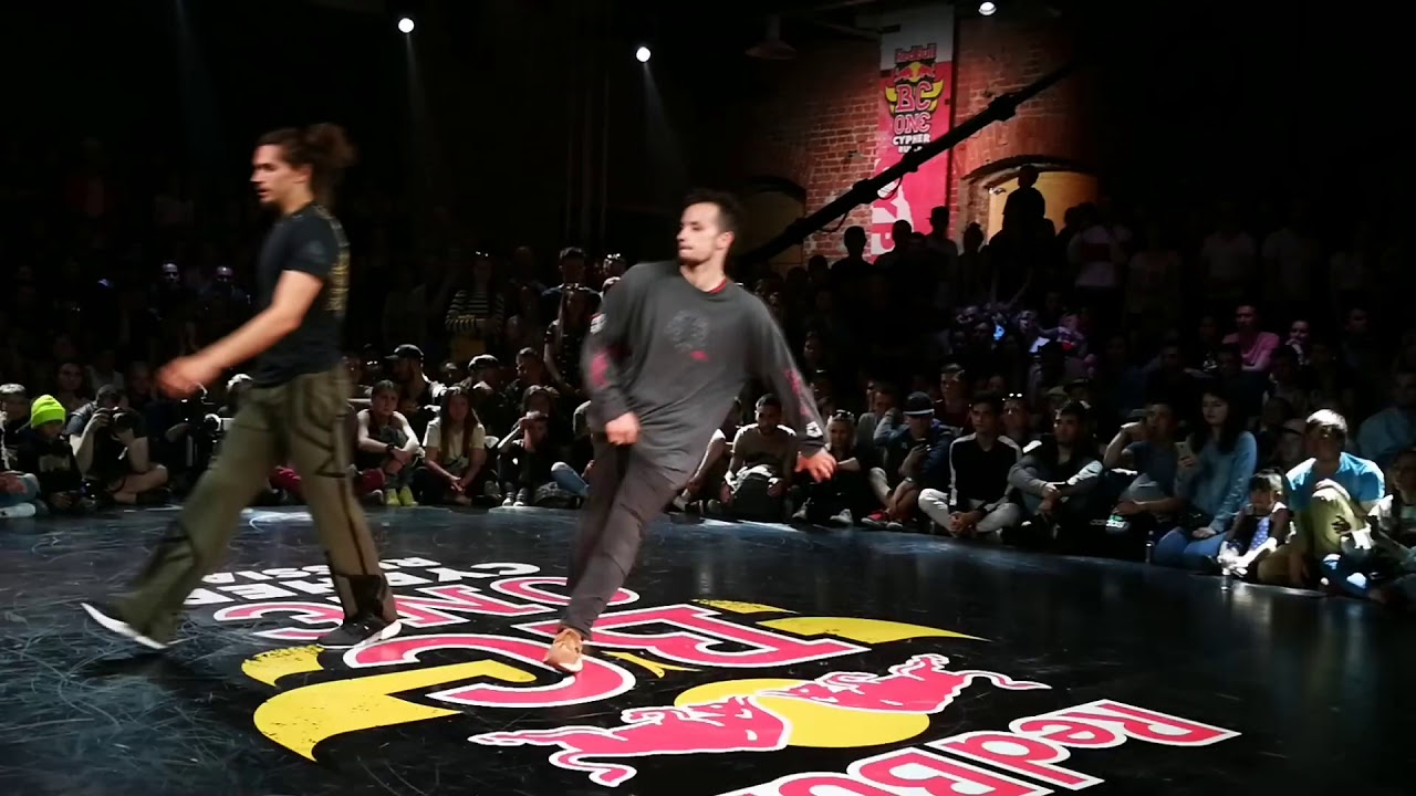BULLET FROM SPACE VS ZIP ROCK |1/4| RED BULL BC ONE CYPHER RUSSIA