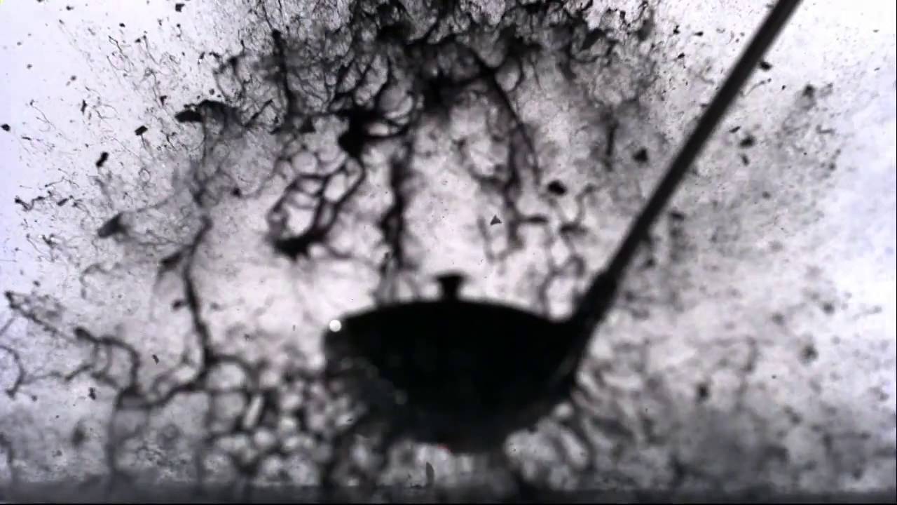 TaylorMade   R1 Black Driver Teaser