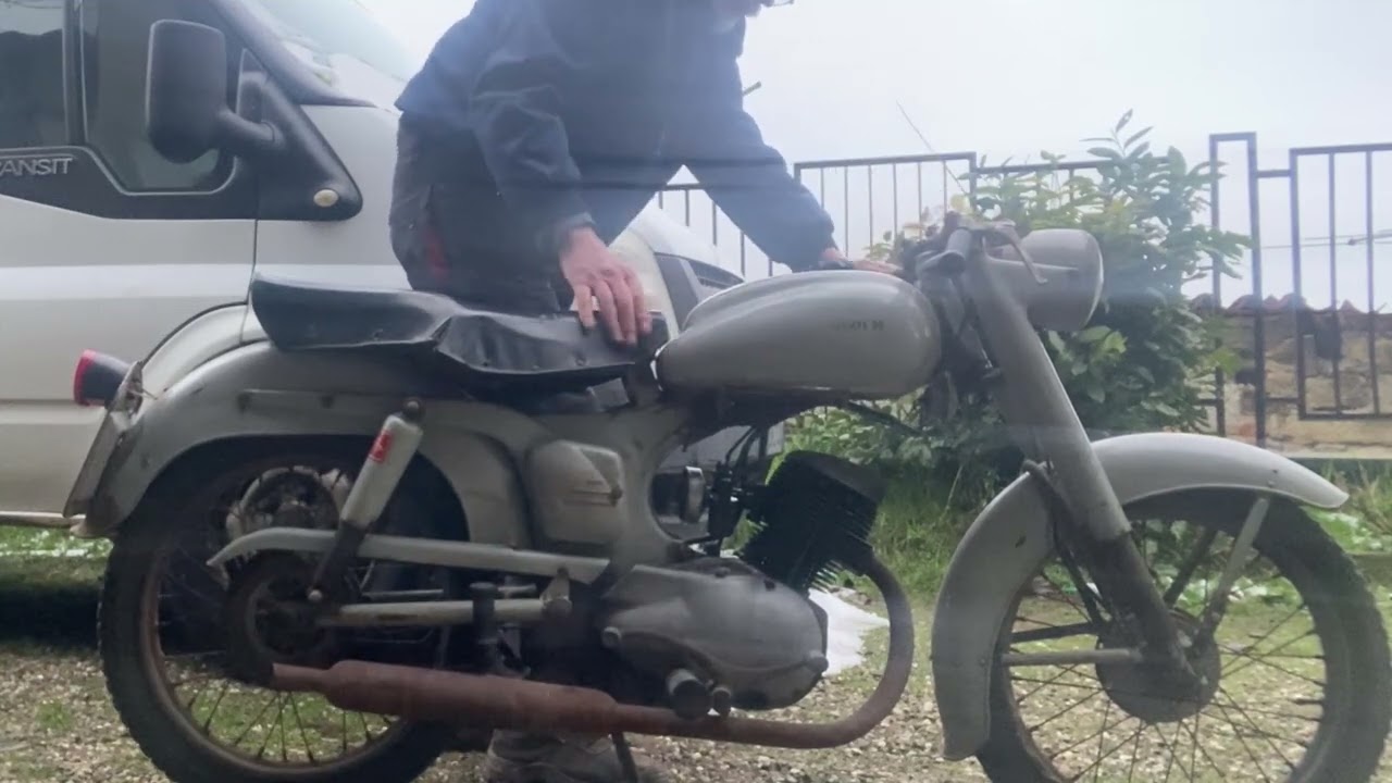 Ducati 98 T start