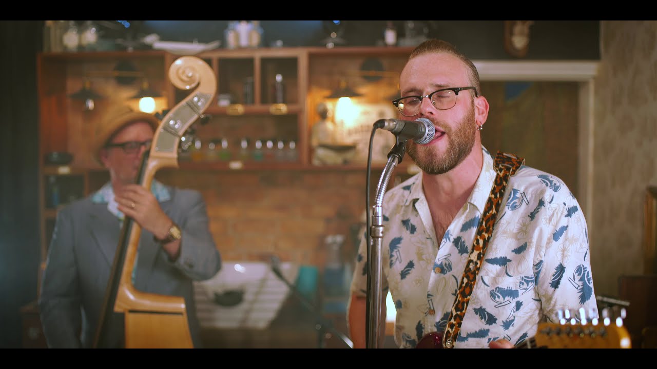 Jim Hammond - Hole In The Wall (Live at Mr Barber's)