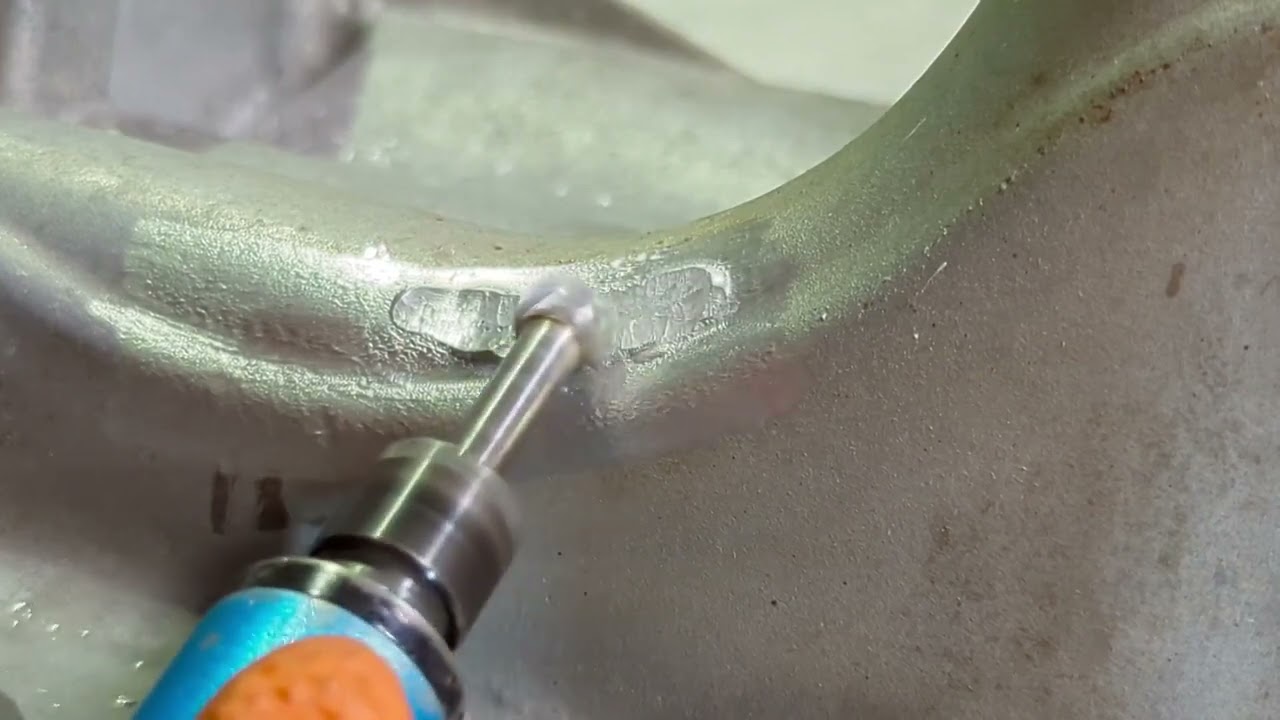 Johannes - Oil pan crack repair