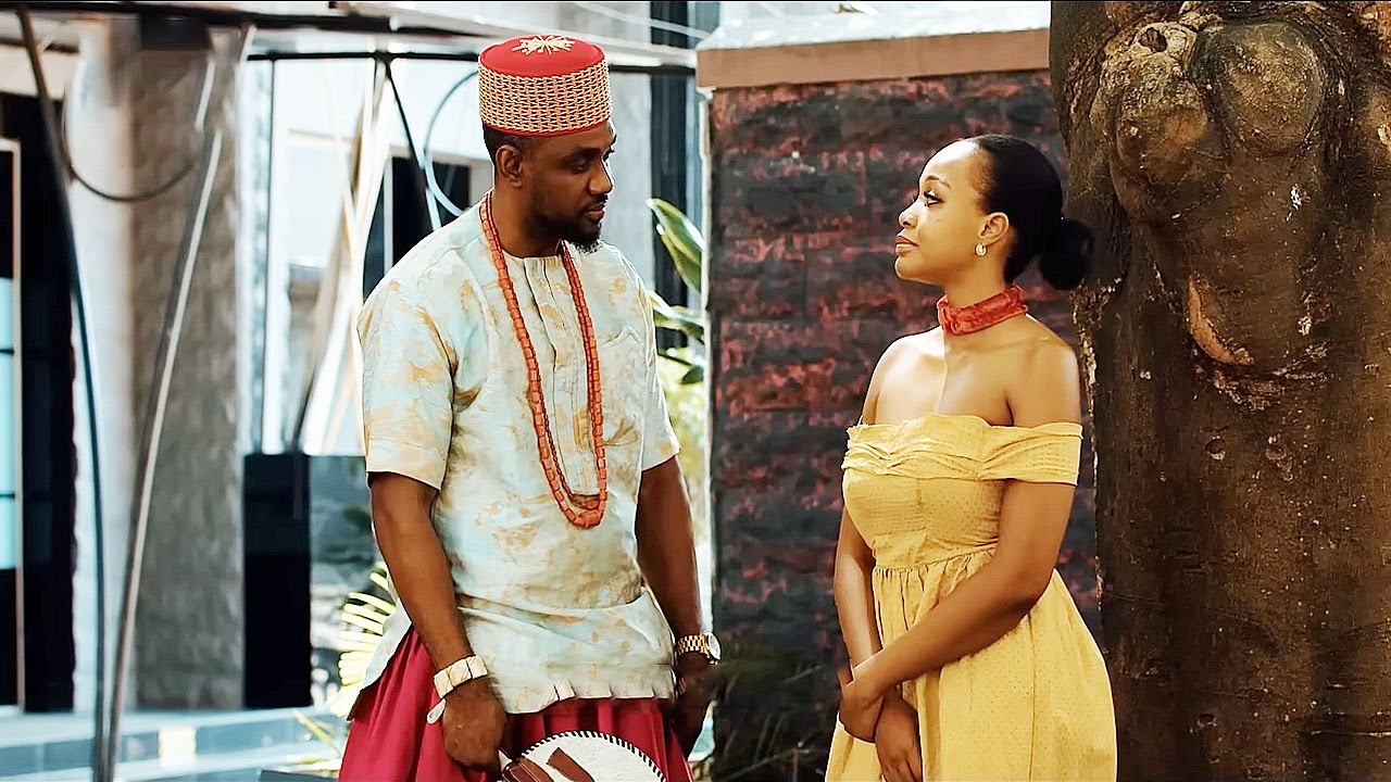 ELLE N'ÉTAIT QU'UNE SERVANTE DU PALAIS MAIS LE PRINCE A TROUVÉ EN ELLE UNE ÉPOUSE - FILM NIGÉRIAN