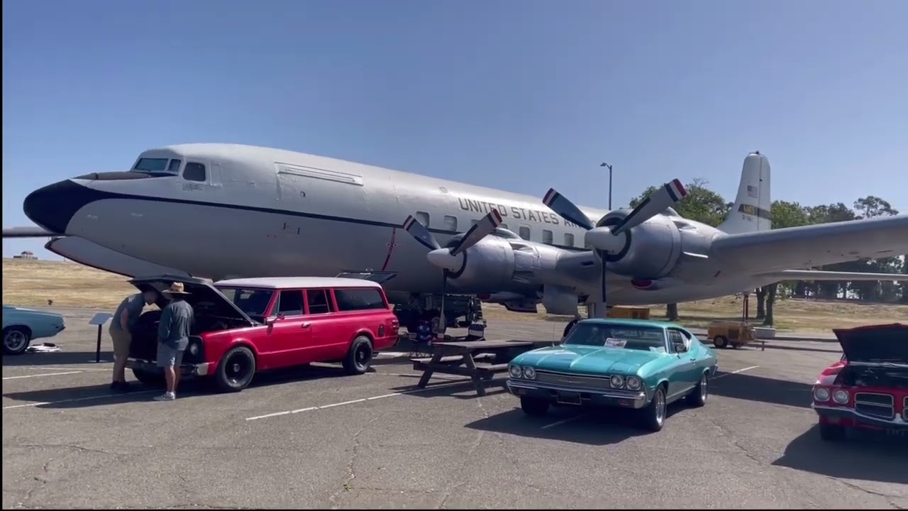 Travis AFB Wings N Wheels show