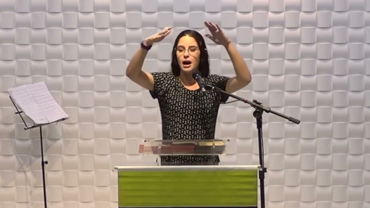 LA MUJER DEL FLUJO DE SANGRE | Marcos 5:24-33 | Misionera Thallyta Salcedo