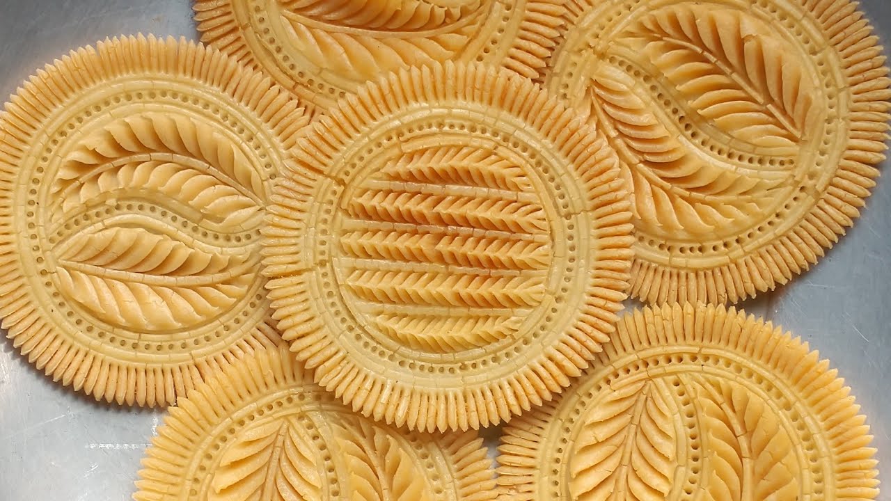 ফুল পিঠা নকশী পিঠা // Fulpitha Nokshi pitha // Momtaz's hand work 