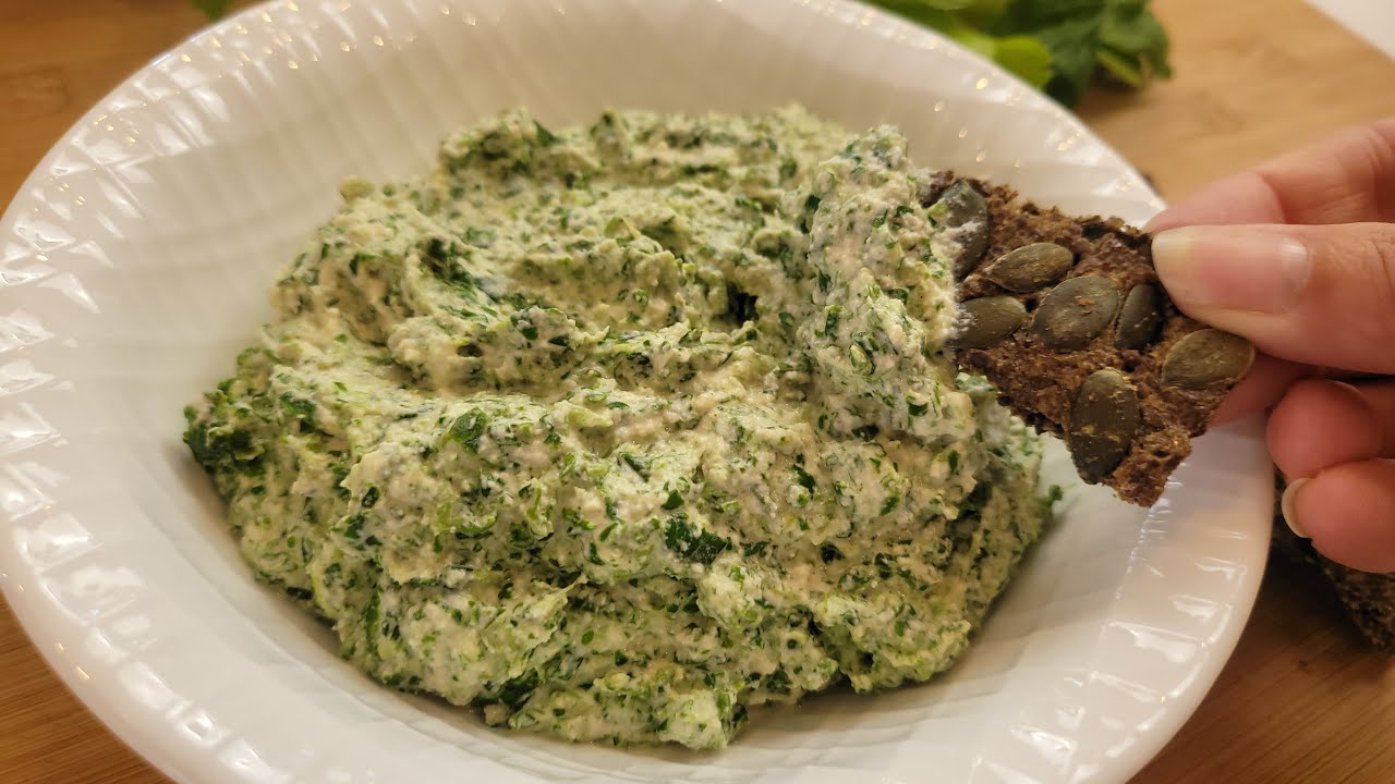3 Ingredient Creamy Spinach Dip - Done In Minutes! (Dairy-Free Vegan Recipe)