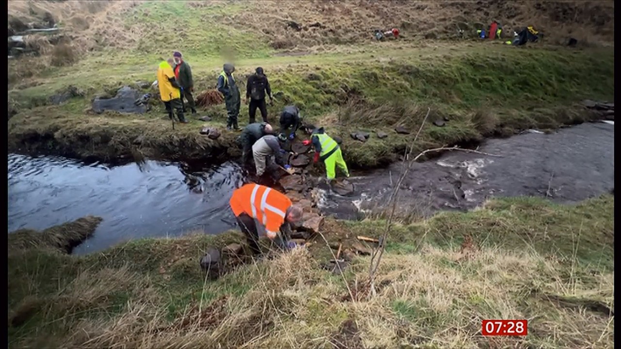 Dry stone wall 'leaky dams' used to reduce floods (UK) 15/Mar/2026