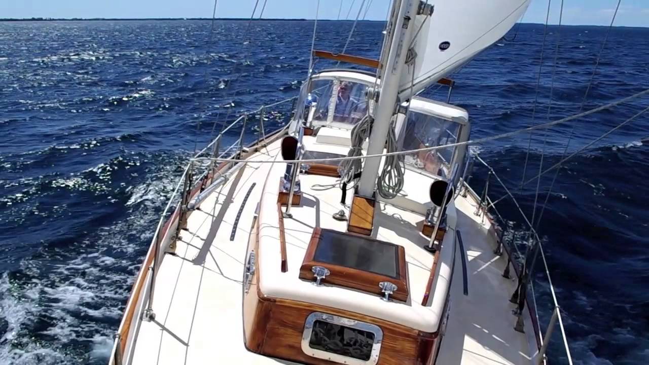Lake Ontario Sailing in a Cheoy Lee Offshore 40