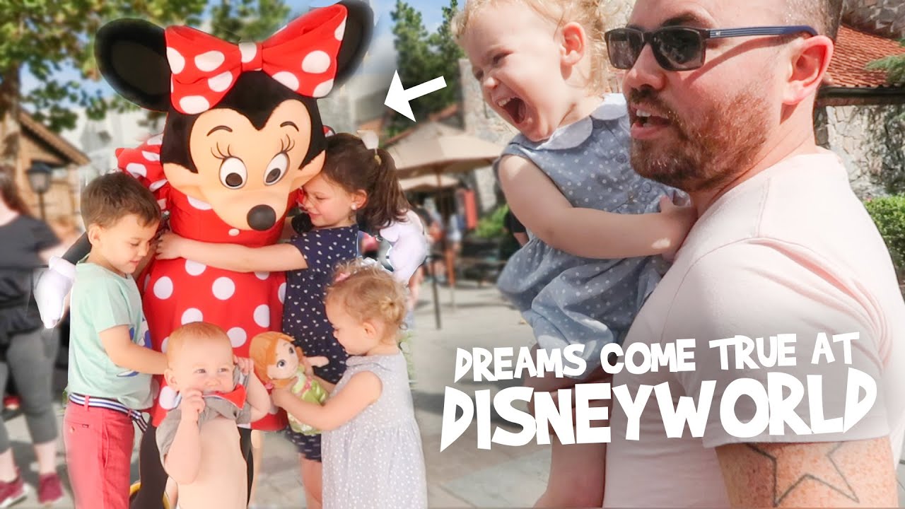 HER DREAM CAME TRUE AT DISNEY - DISNEY DAY 3 (2020)