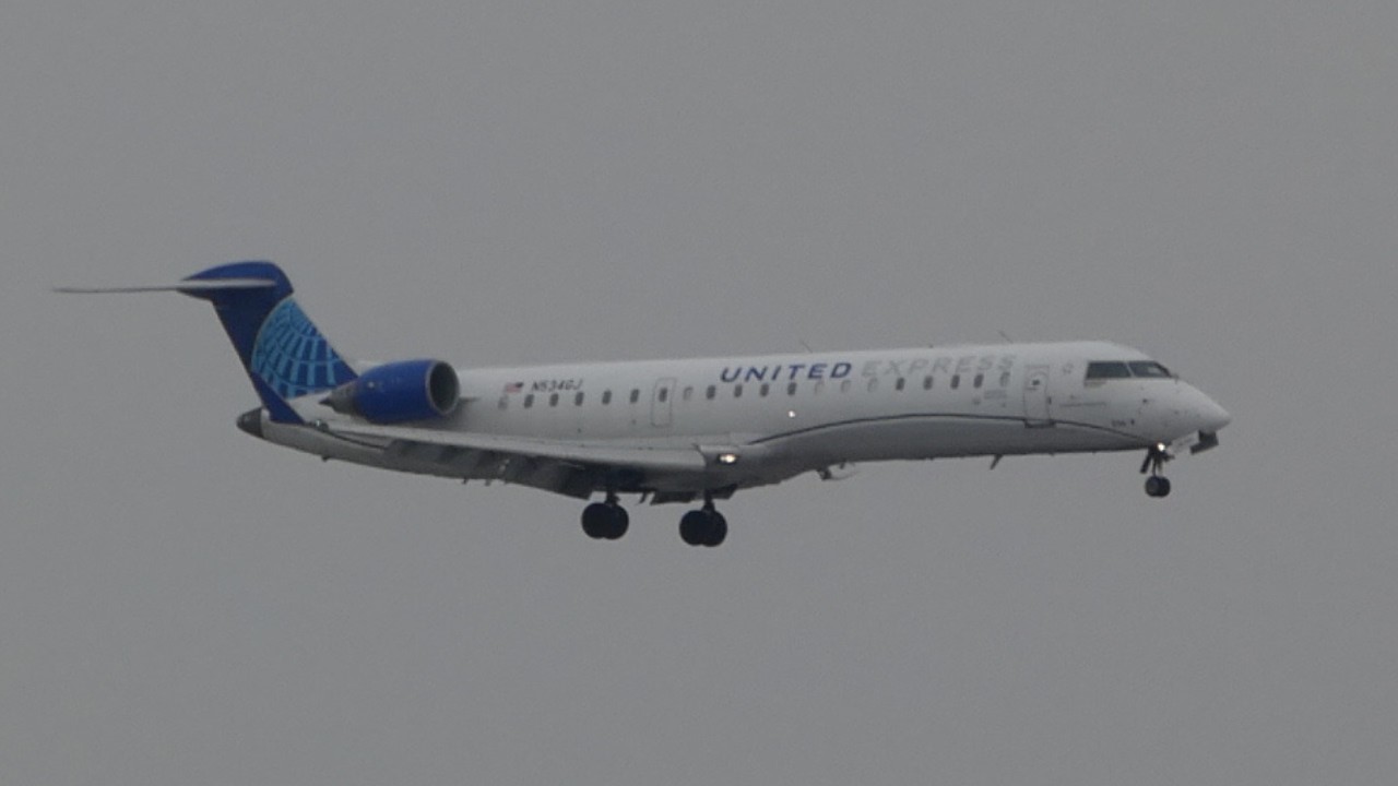 3 different CRJ's | Valentines Day Quick Stop Planespotting at Dayton INTL Airport | 2/14/26