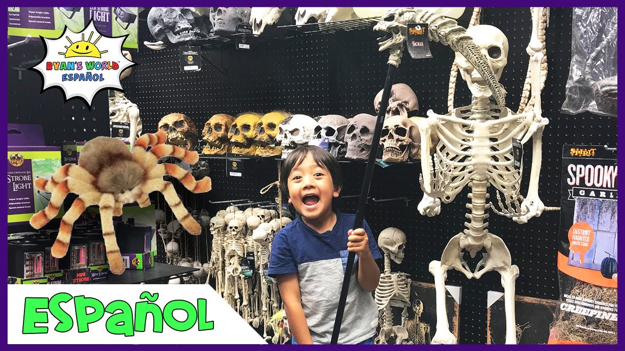 Compras de disfraces de Halloween y diversión familiar para niños con la familia Kaji