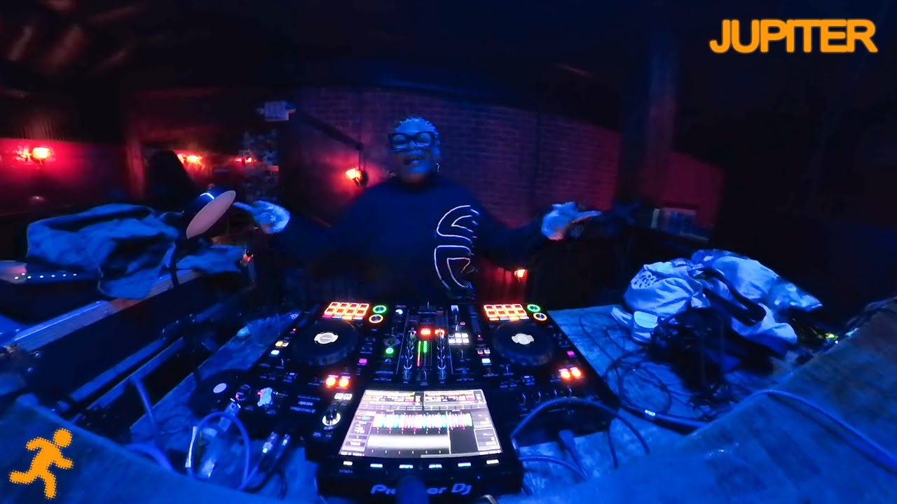 An Hour of Footwork and Jungle that Makes you Bounce your Booty | Jupiter