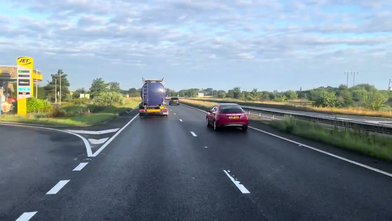 Real time truck driving. Early morning from Grimsby to Ferrybridge