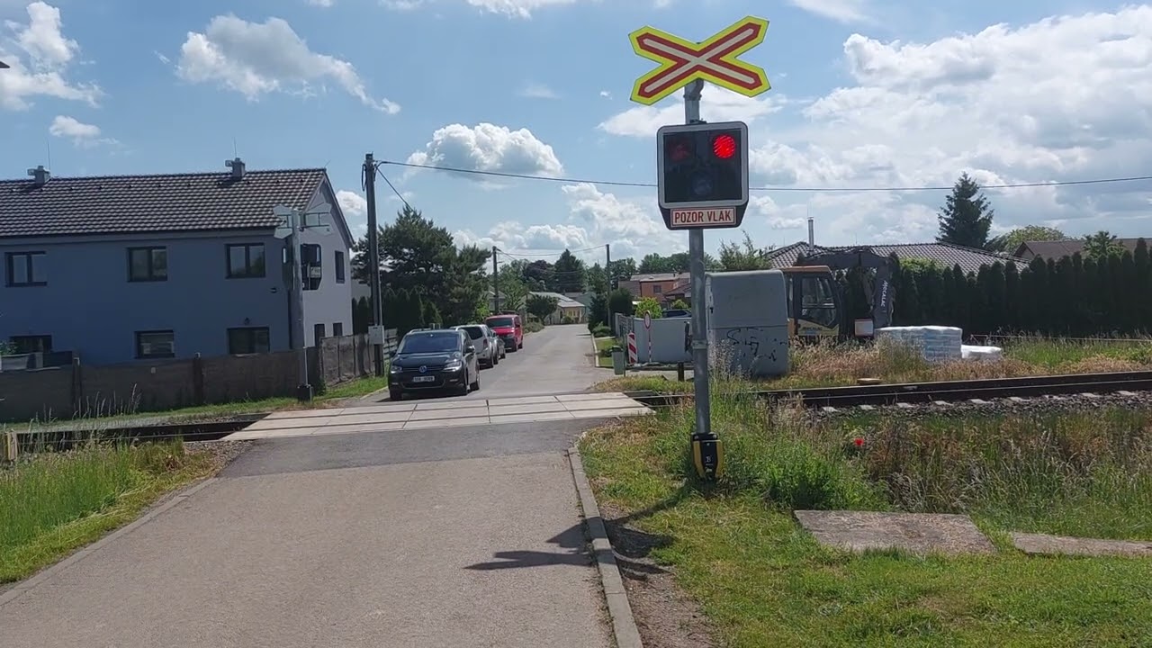 Přejezd Kojetice u Prahy
