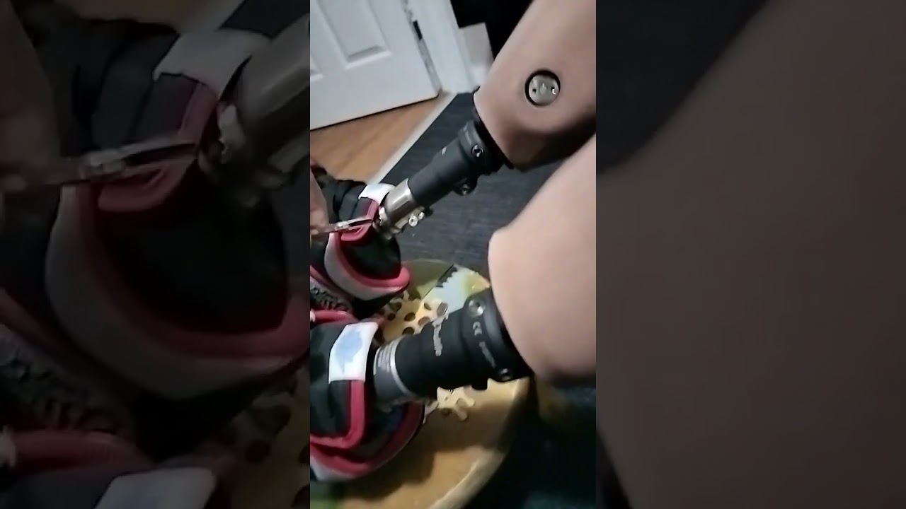 #prosthetics,#amputee,#clicking,#annoying,#sounds,#uncomfortable. hope this helps. full video soon.