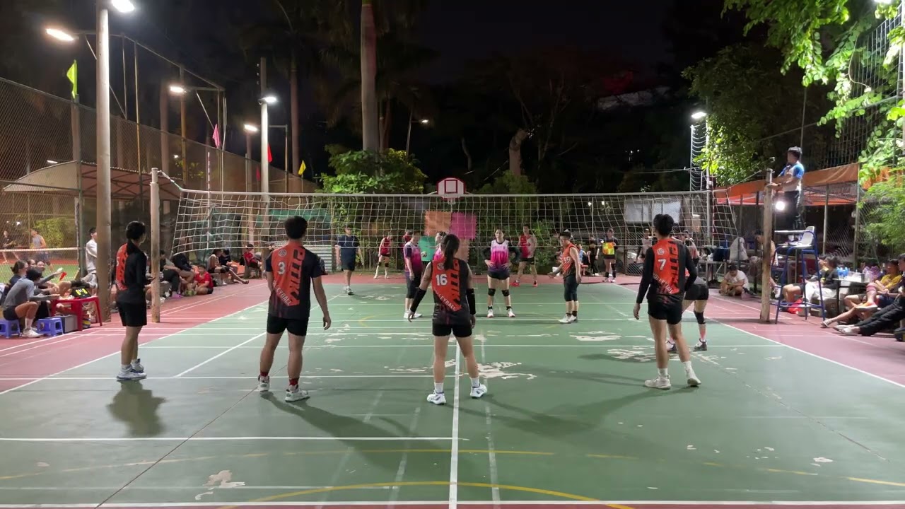 Giải 6-6  NAM NỮ Team Pitika Việt Nam đối đầu Team AVENGERS | Quả Bóng Tròn 71