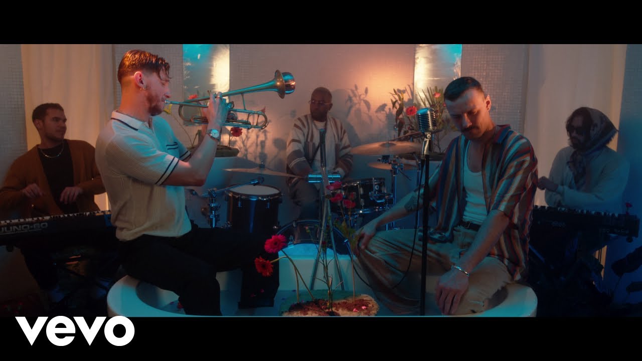 BÉESAU - Souvenirs écrasés ft. Peet