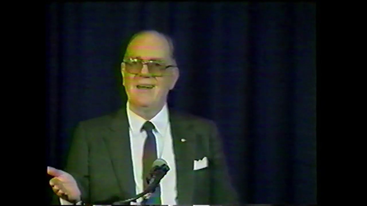 Lyndon LaRouche: Question on Newton and Leibniz