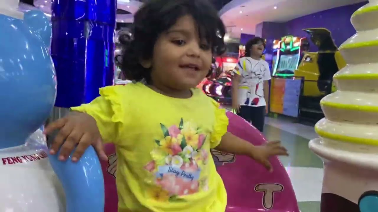 Zunaira enjoying with sisters & cousins || @Zunaira ki Sharartein