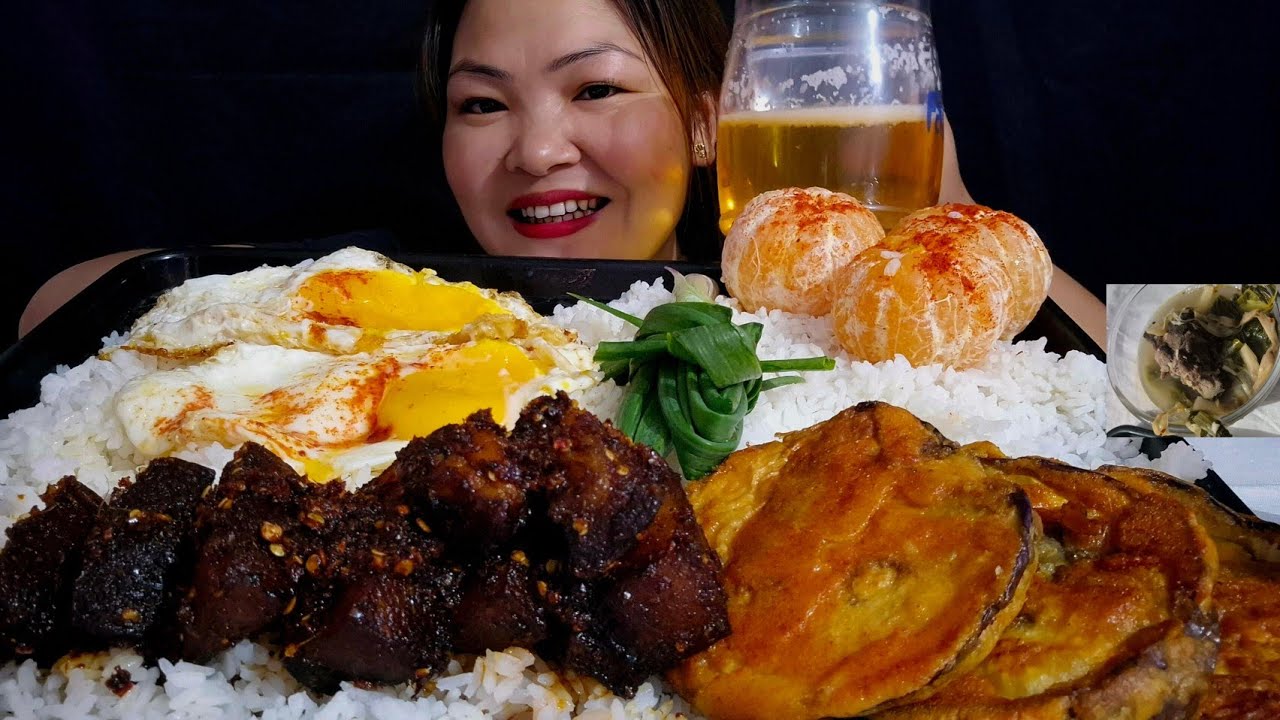 GREAT MUKBANG | SMOKED PORK CHILLI |  BAIGAN chop with Fried eggs n MORE😋. 