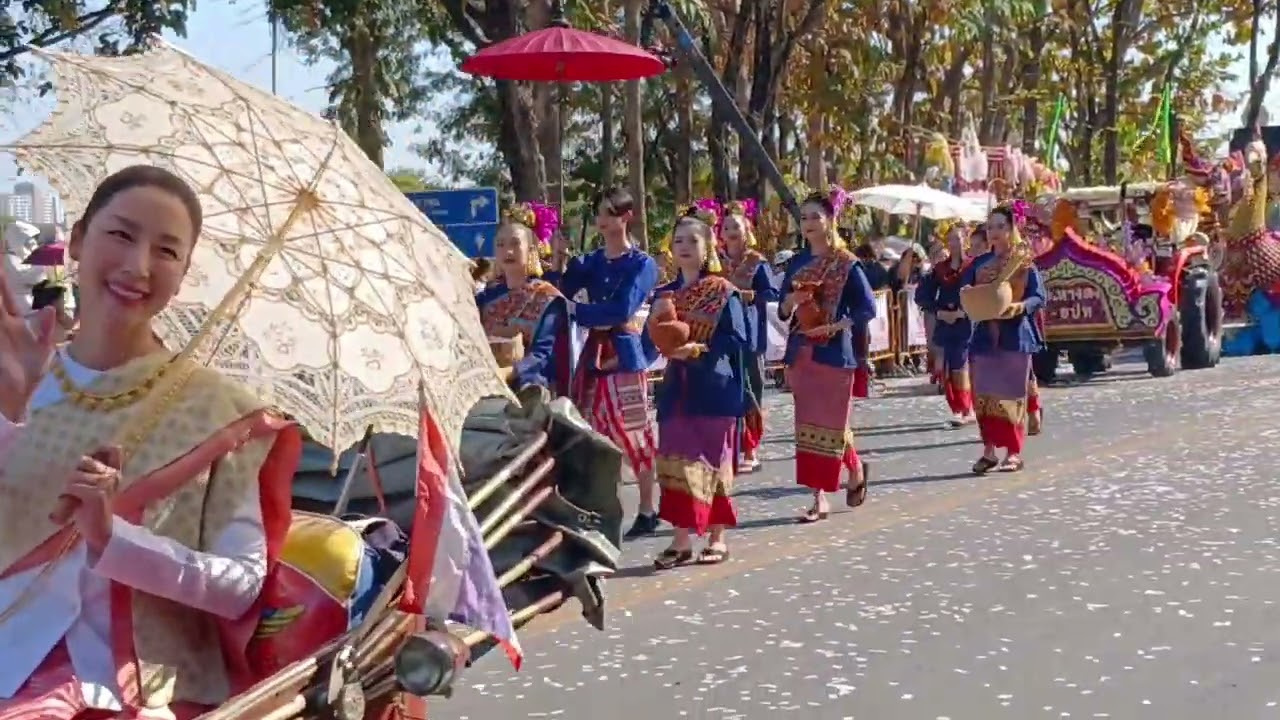 รถบุปผชาติอำเภอหางดง เชียงใหม่ ยอดเยี่ยม ครองถ้วยพระราชทาน งานไม้ดอกเชียงใหม่