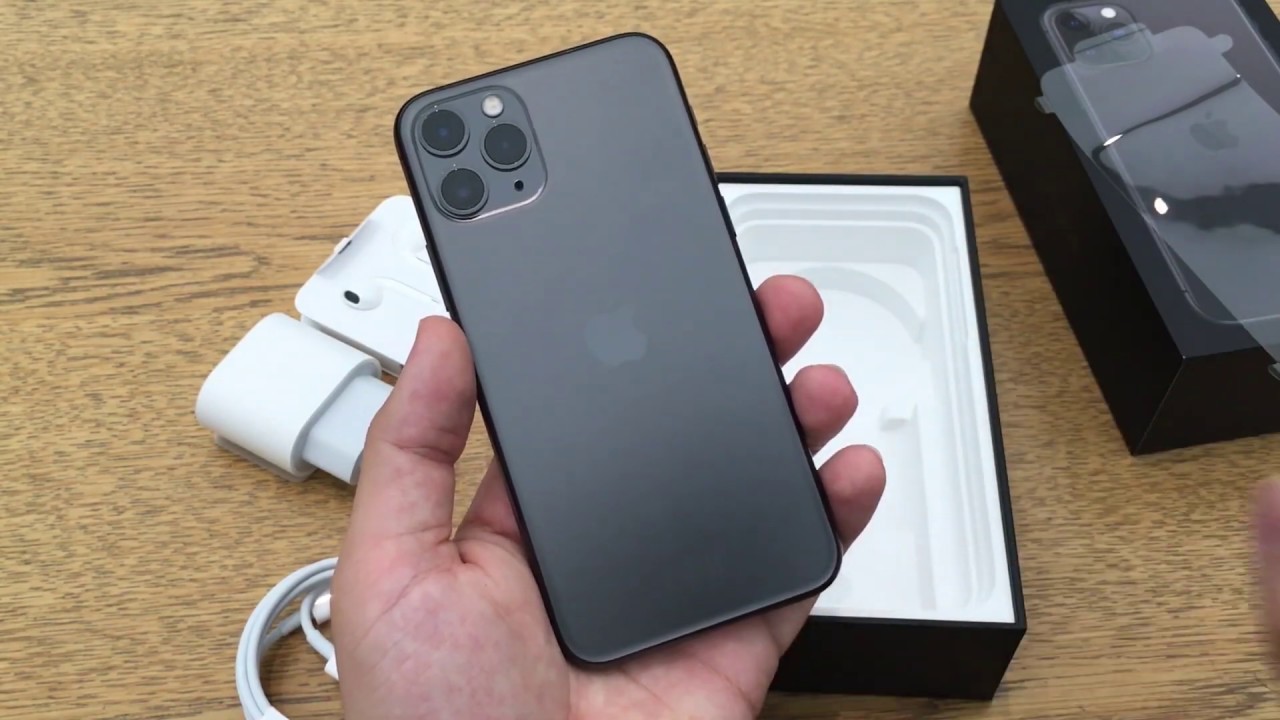 Sabah 8'de, Apple Store'dan iPhone 11 Pro Aldık!