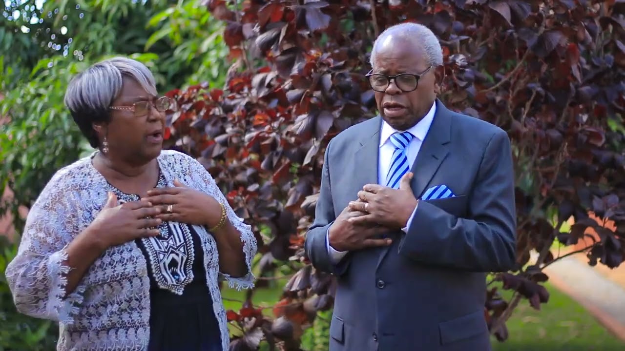 Mwari wangu ndipfuwei | Sekuru naMbuya Muzorewa