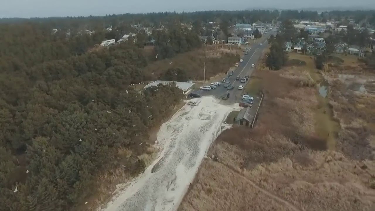 Drone video: Dramatic Ocean Park storm surge