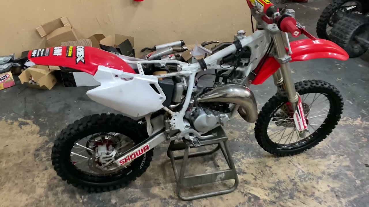 🌴🔧 2001 cr80 with cr85 gas tank new cylinder sleeve new piston new oem carb South Florida Vibes