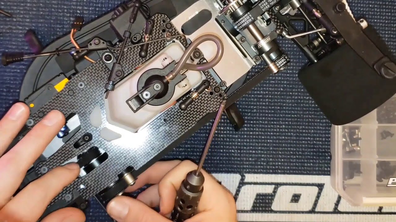 Installing the electronics into the Mugen Seiki MRX6R | REDS Racing M7WCX Diamond Engine Install