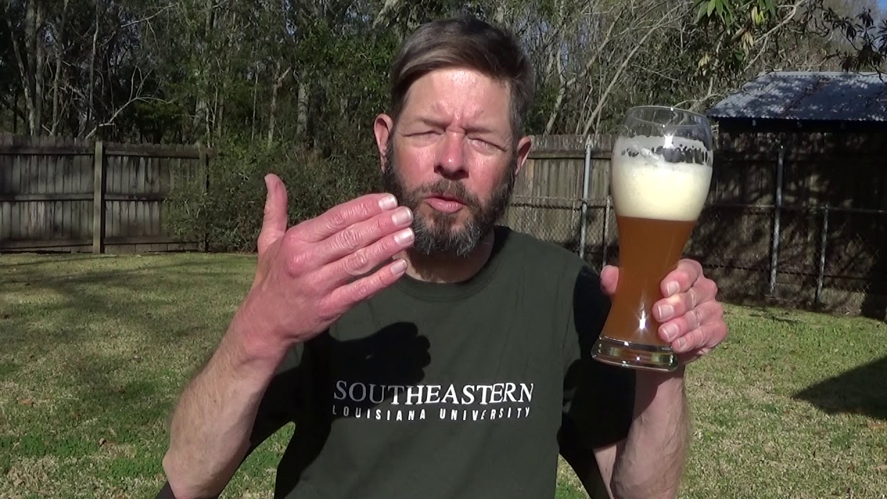 Louisiana Beer Reviews: Paulaner Hefe-Weizen