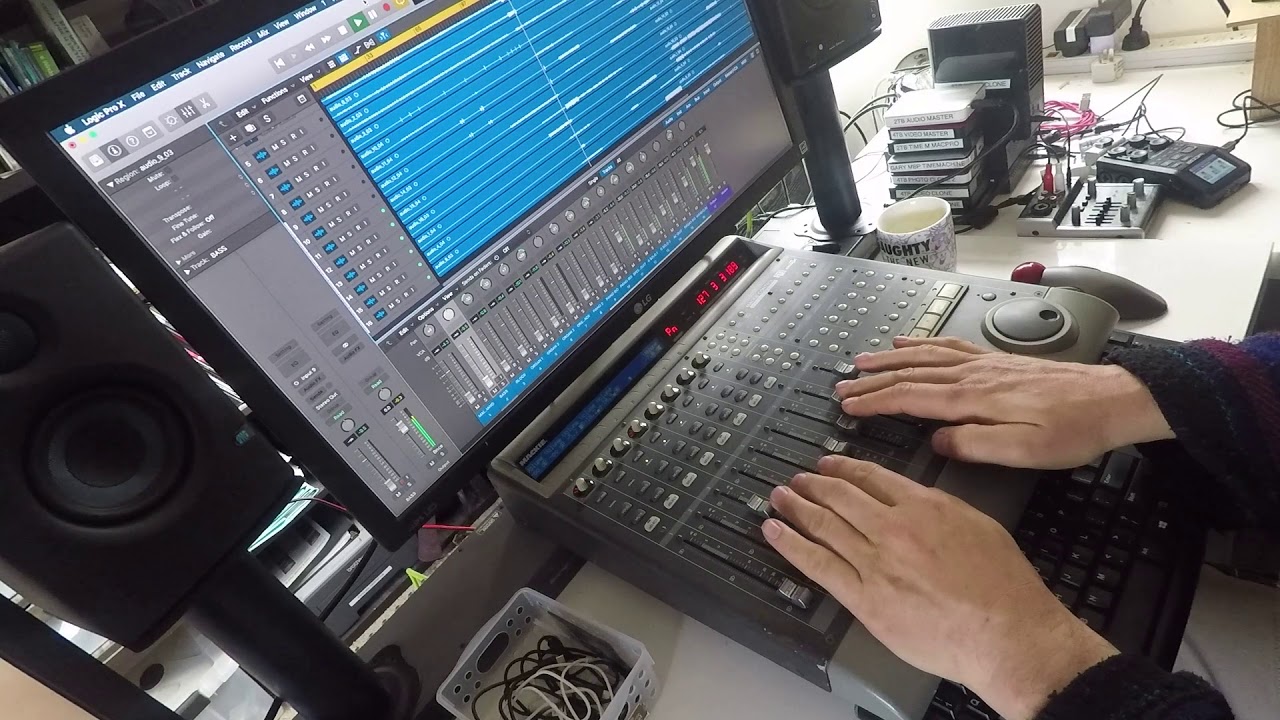 ACTUAL MULTITRACK opening TUBULAR BELLS by Mike Oldfield - Mix EXPLORE Mackie Control Universal