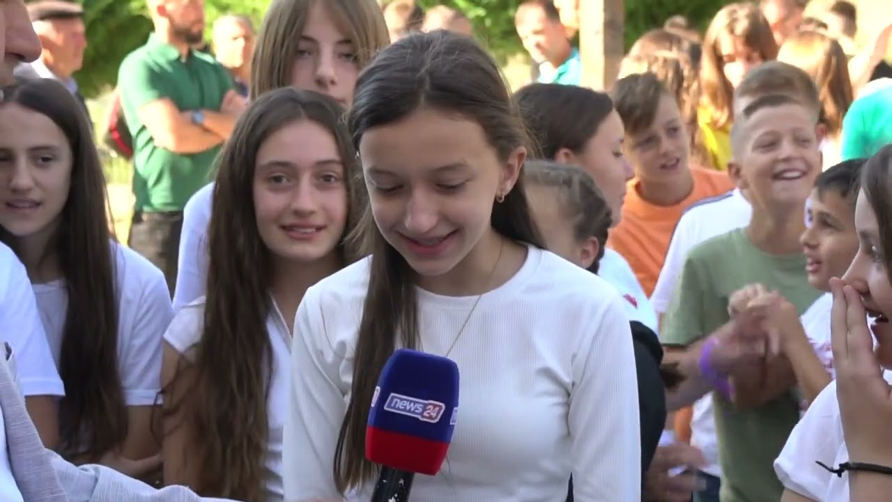 Në Rrajcë nuk nis mësimi, nxënës, prindër e mësues në protestë, godina e shkollës e amortizuar