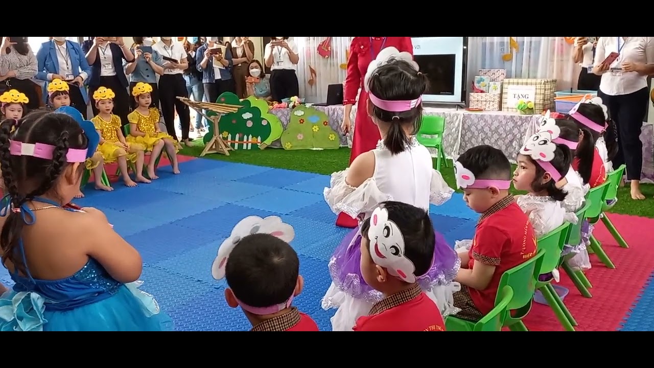 Ân nhạc vận động theo tiết tấu chậm bài hát cho tôi đi làm mưa với