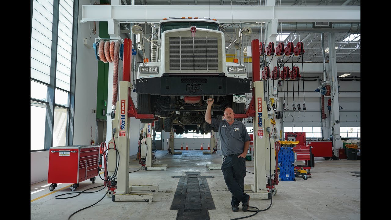 Meet the fleet mechanics at Denver Water