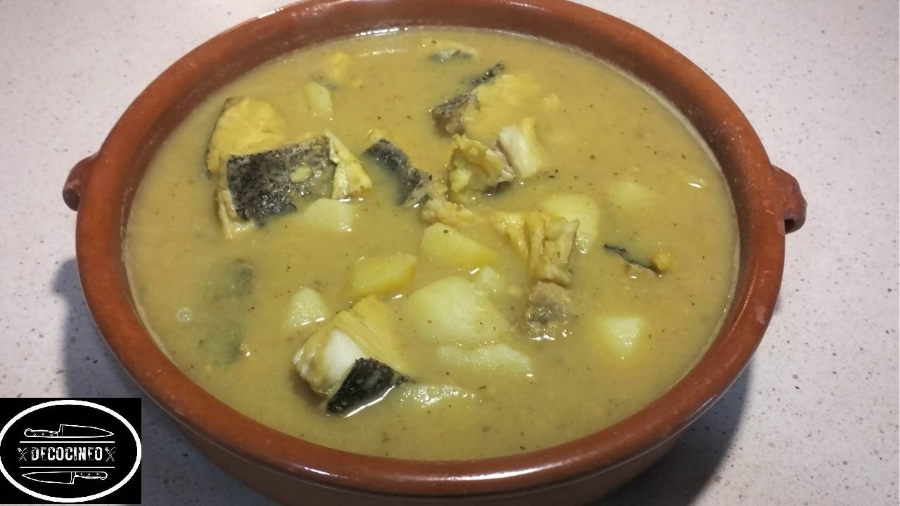 Guiso marinero🐟🐟 Merluza con patatas🥔🥔 en salsa de almendras🥘 .¡TODO UN ESPECTACULO!🤤🤤.