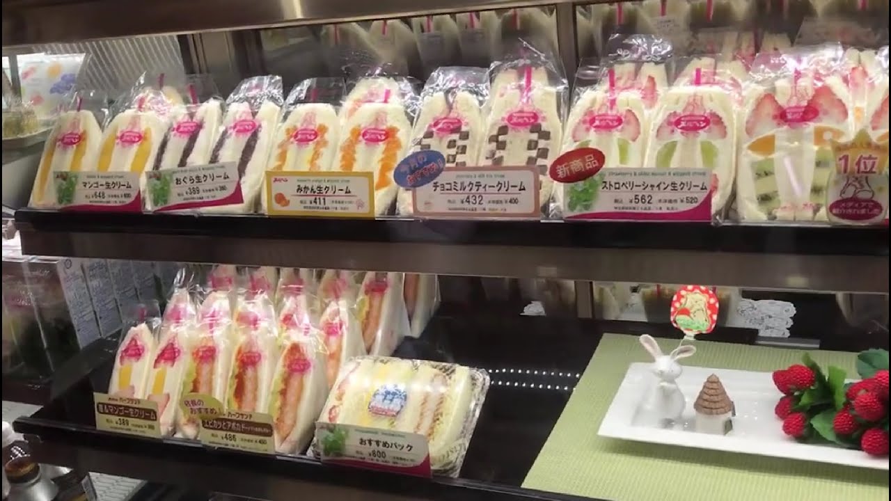 【ある日の舞台裏】フルーツサンドを食べたョ