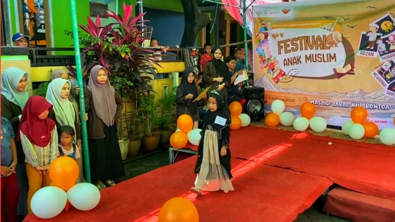 Berlian Ikut Lomba Fashion Show di Festival Anak Muslim 