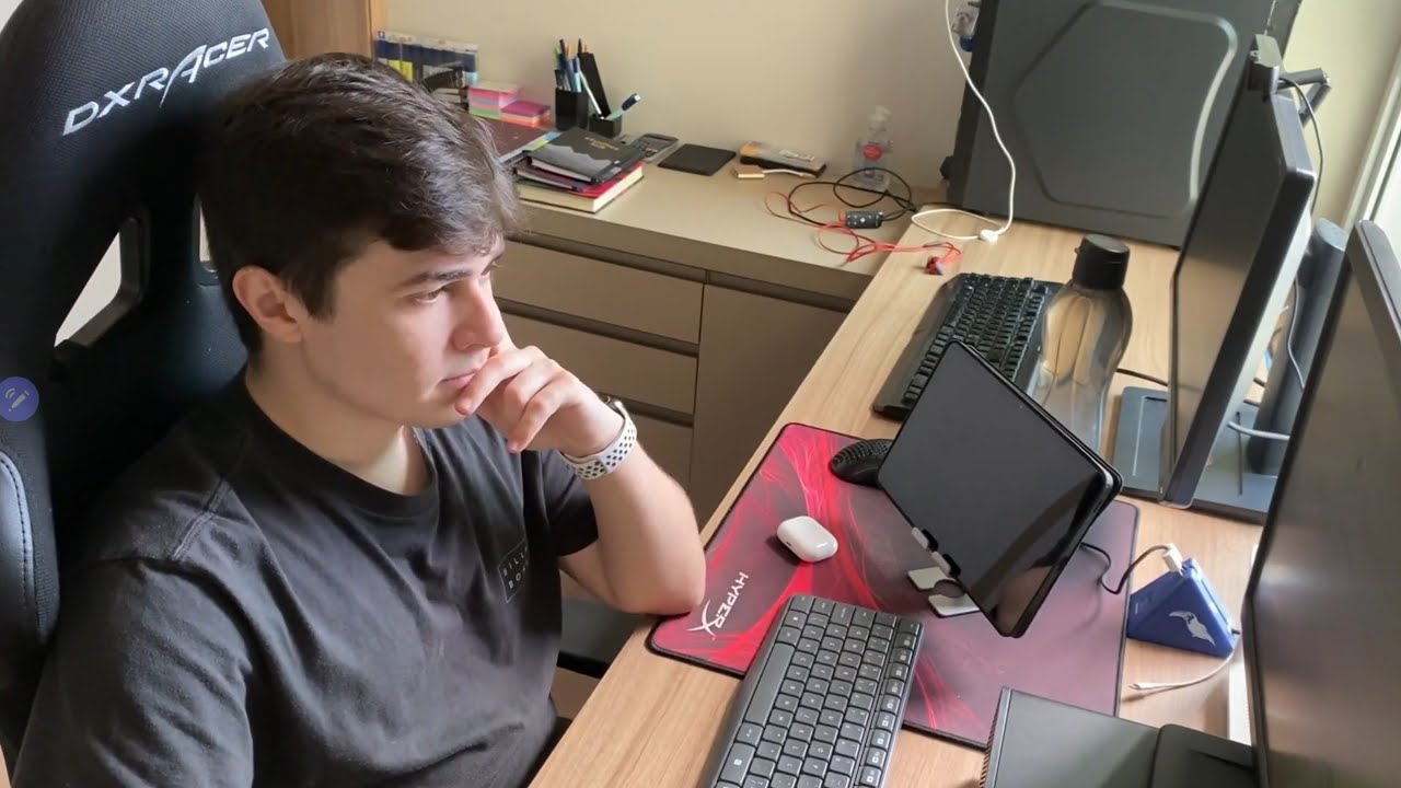 Um dia na vida de um estagiário em home office