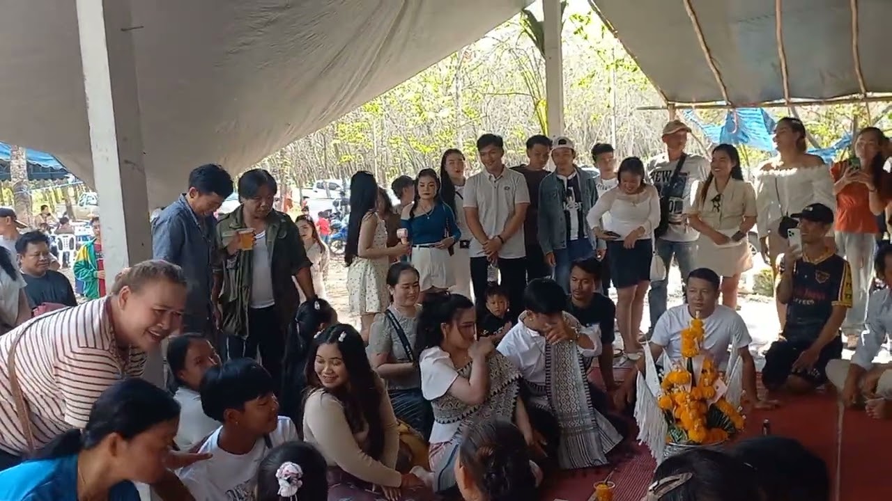 งานแต่งน้องจัอดกับน้องสุจินดา แต่อยู่ไทร.ຮີບສິບສອງຄອງສິບ14